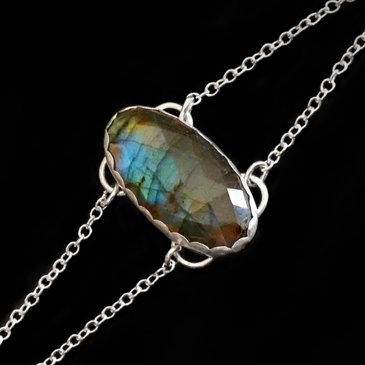 Roe - Labradorite & Sterling Silver Bracelet
