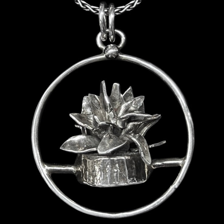 "Blacc" Aloe Sterling Silver Necklace