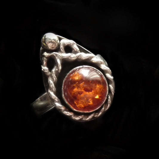 Kira - Amber & Sterling Silver Ring